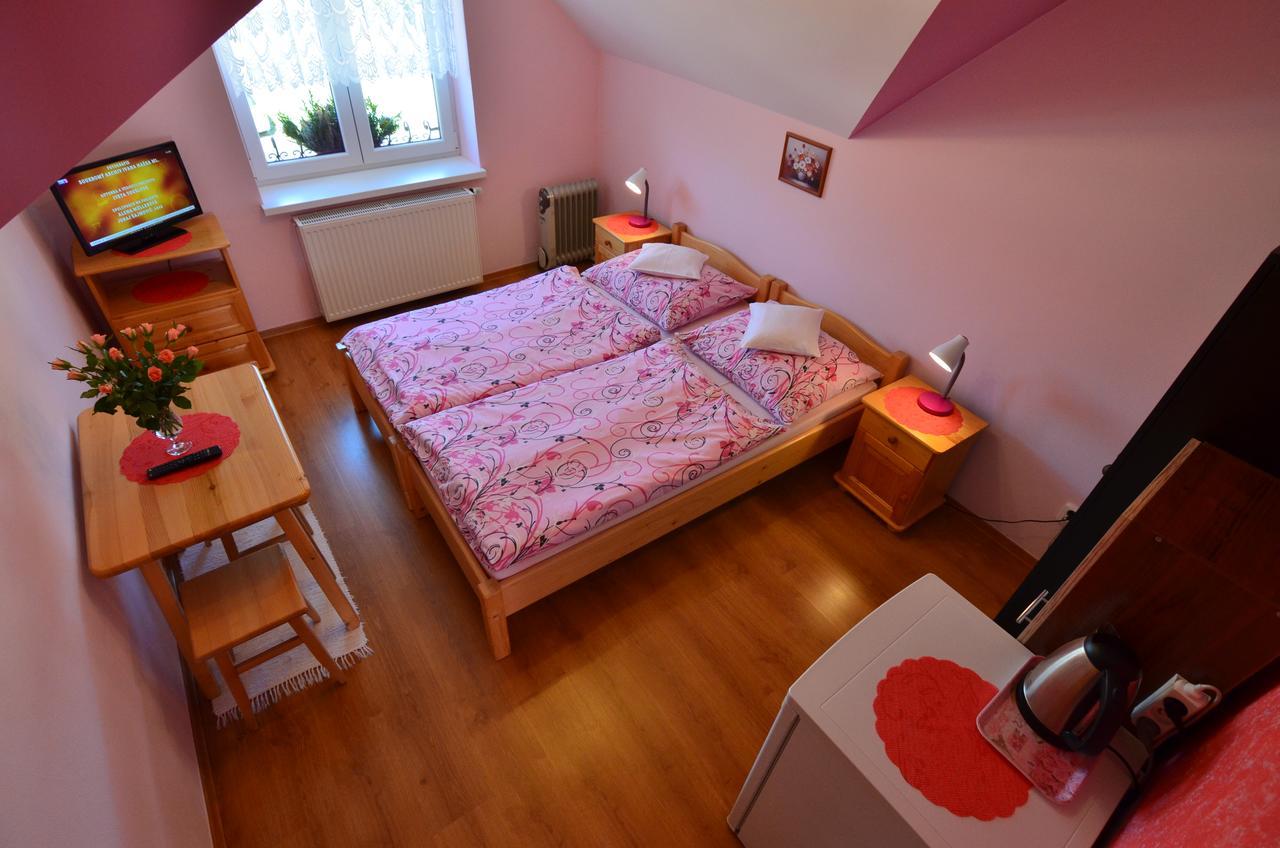 Penzion Family Rusin Vel'ka Lomnica Exteriör bild